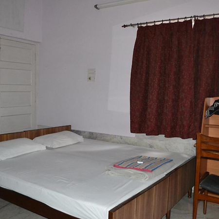 Monorama Guest House Колката Екстер'єр фото