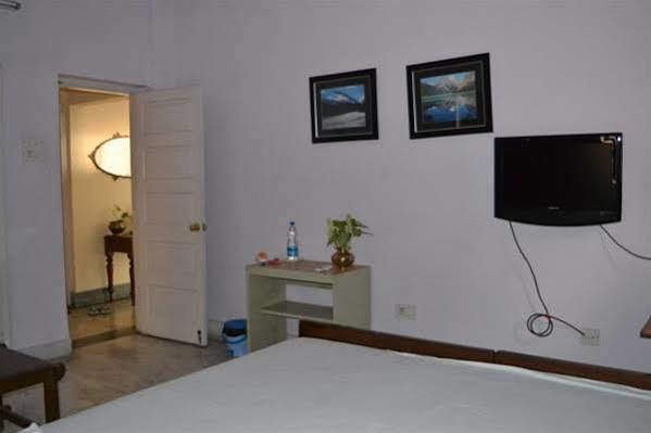 Monorama Guest House Колката Екстер'єр фото